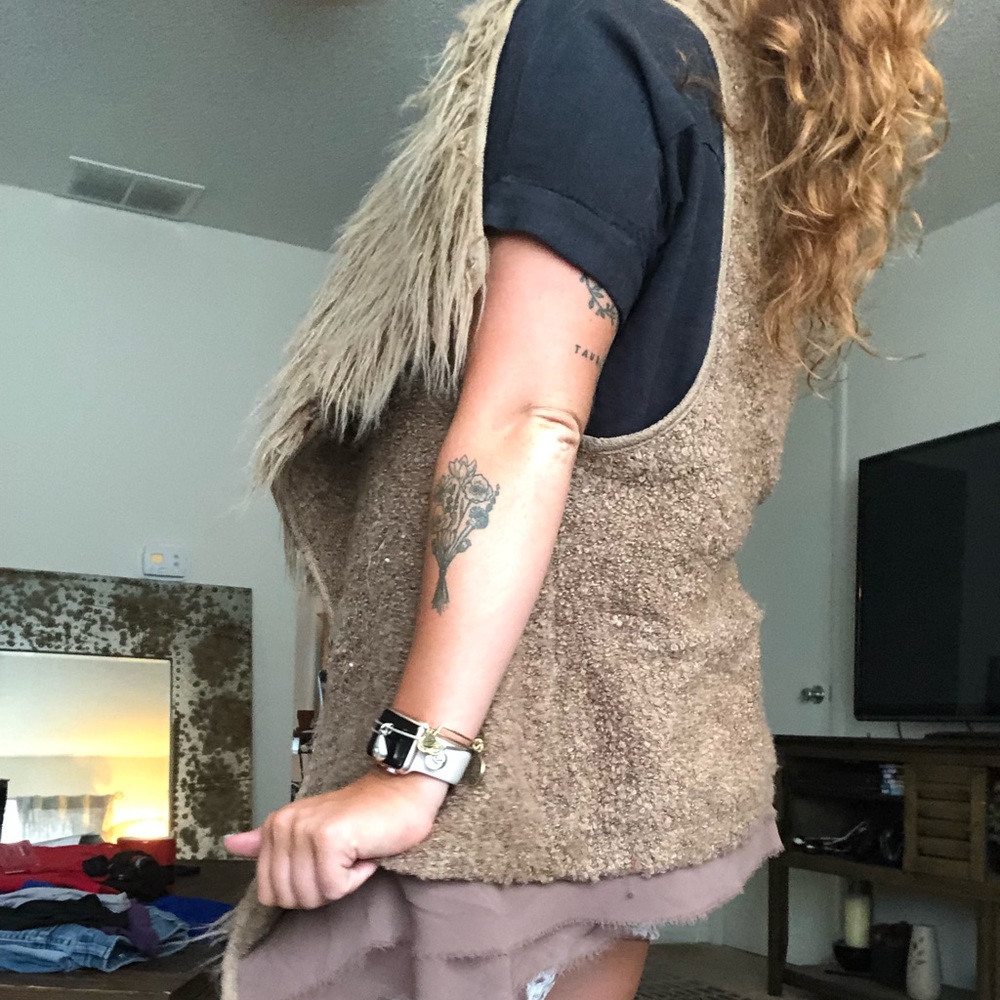 Sweater - Picture 2 of 3